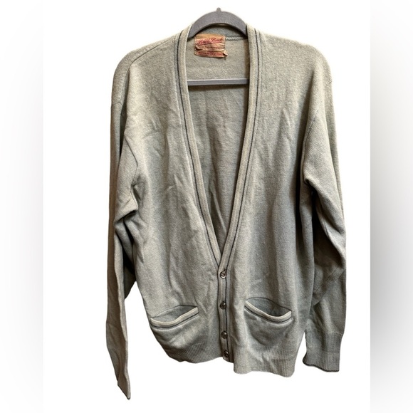 RARE 1960’s VINTAGE PEBBLE BEACH OF CALIFORNIA 100 Lambs Wool Button Up Cardigan - Picture 7 of 14